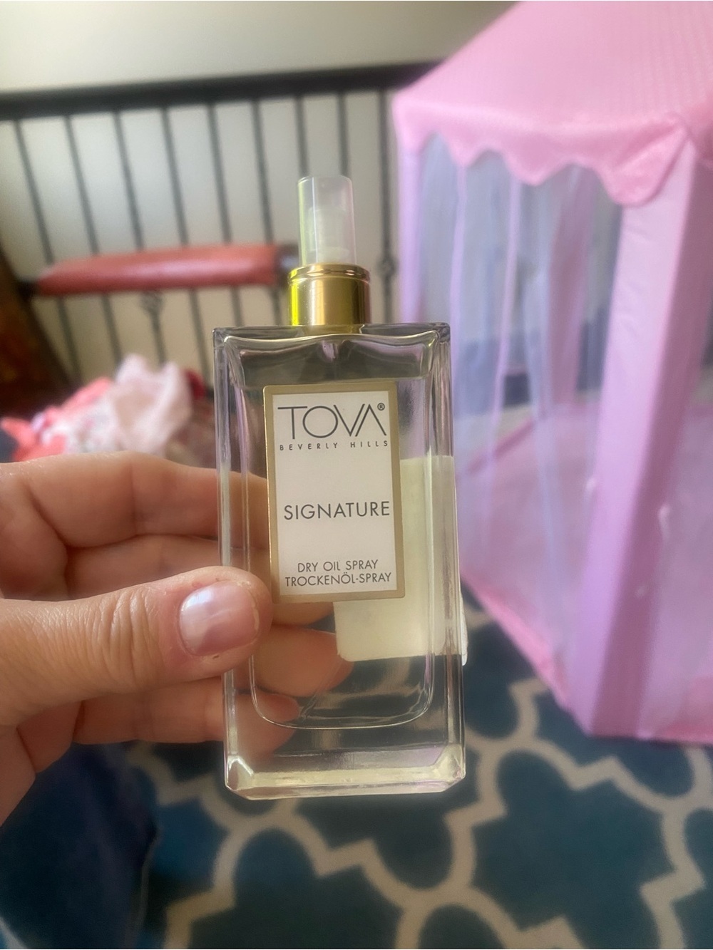 Tova Signature Dry Oil Spray — Clear Bottle with Gold Accents